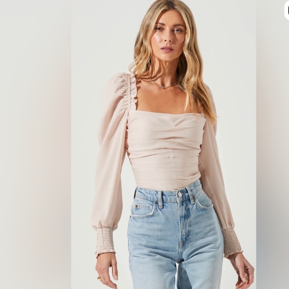 Astr Blush Puff Sleeve Square Neck Blouse
